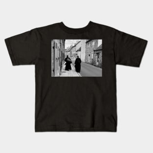 The Conquet-Men in black Kids T-Shirt